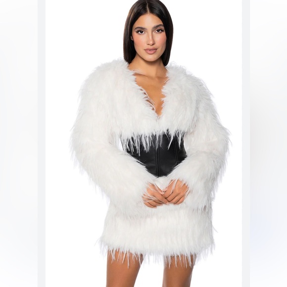 NWT Akira CAMREN white faux fur corset waist mini dress - Picture 7 of 15